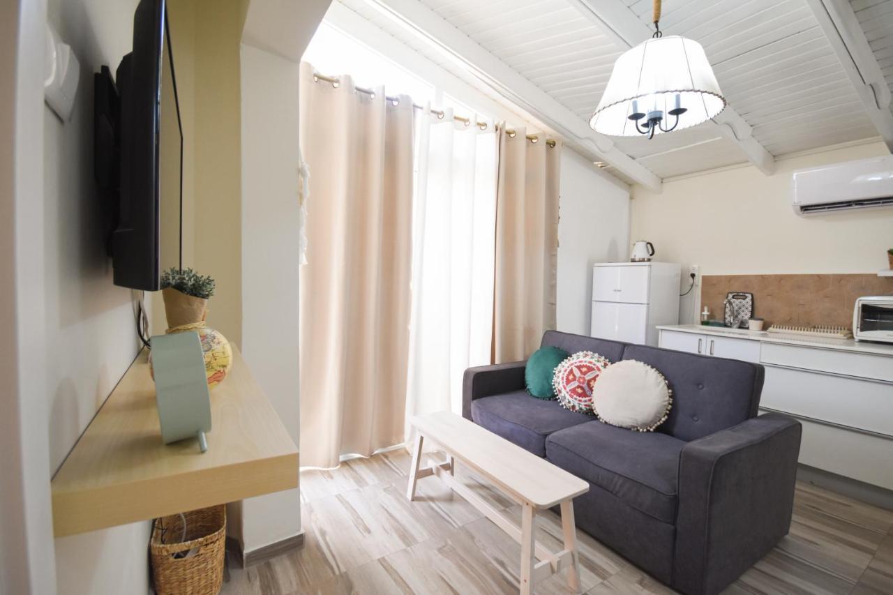 Sunshine Suite Boutique Only 5 Min Walk To The Beach - By Seaelo Eilat Eksteriør billede
